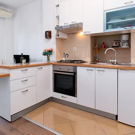 Apartment With Wifi - 16455