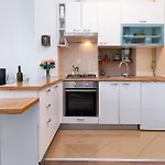 아파트 With Wifi - 16455 리예카