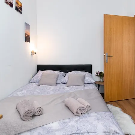 Apartament With Wifi - 16455 *