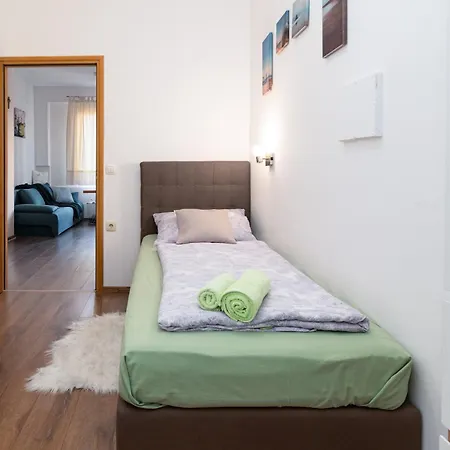 Apartament With Wifi - 16455 Rijeka