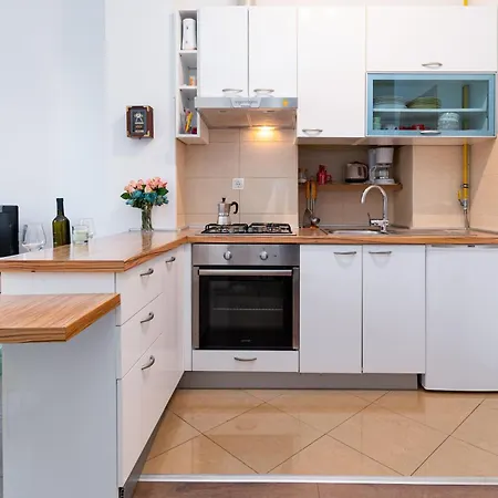 Apartment With Wifi - 16455 Rijeka